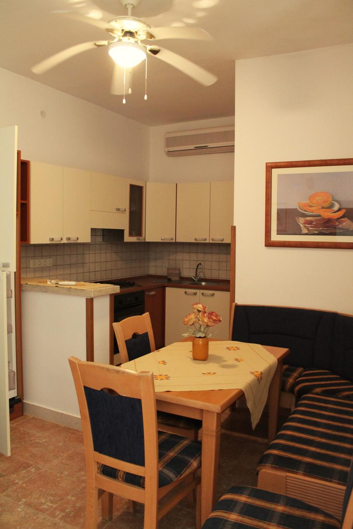 Apartments And Rooms Villa Mir Zaton  Exterior photo