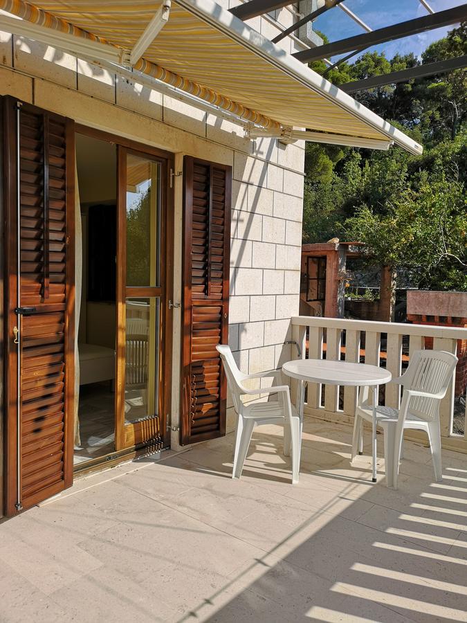 Apartments And Rooms Villa Mir Zaton  Exterior photo